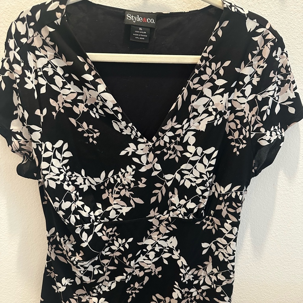 Style & Co. Monochrome Leaf Print Blouse